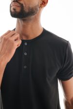 Camiseta Piquet Pima Gola Henley – Preta - Imagem 2